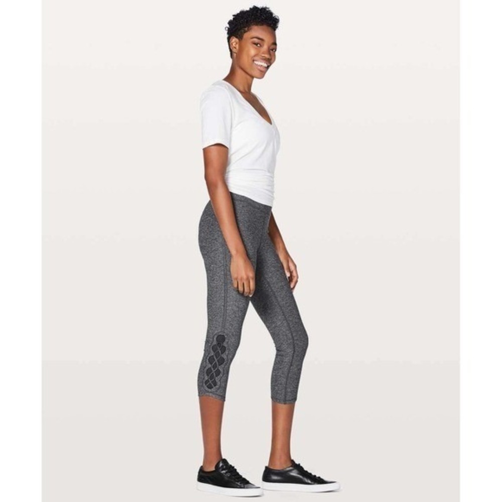 Lululemon Leggings Tied To It Crop 21 Mesh Lace Up Yoga Heathered Black 4